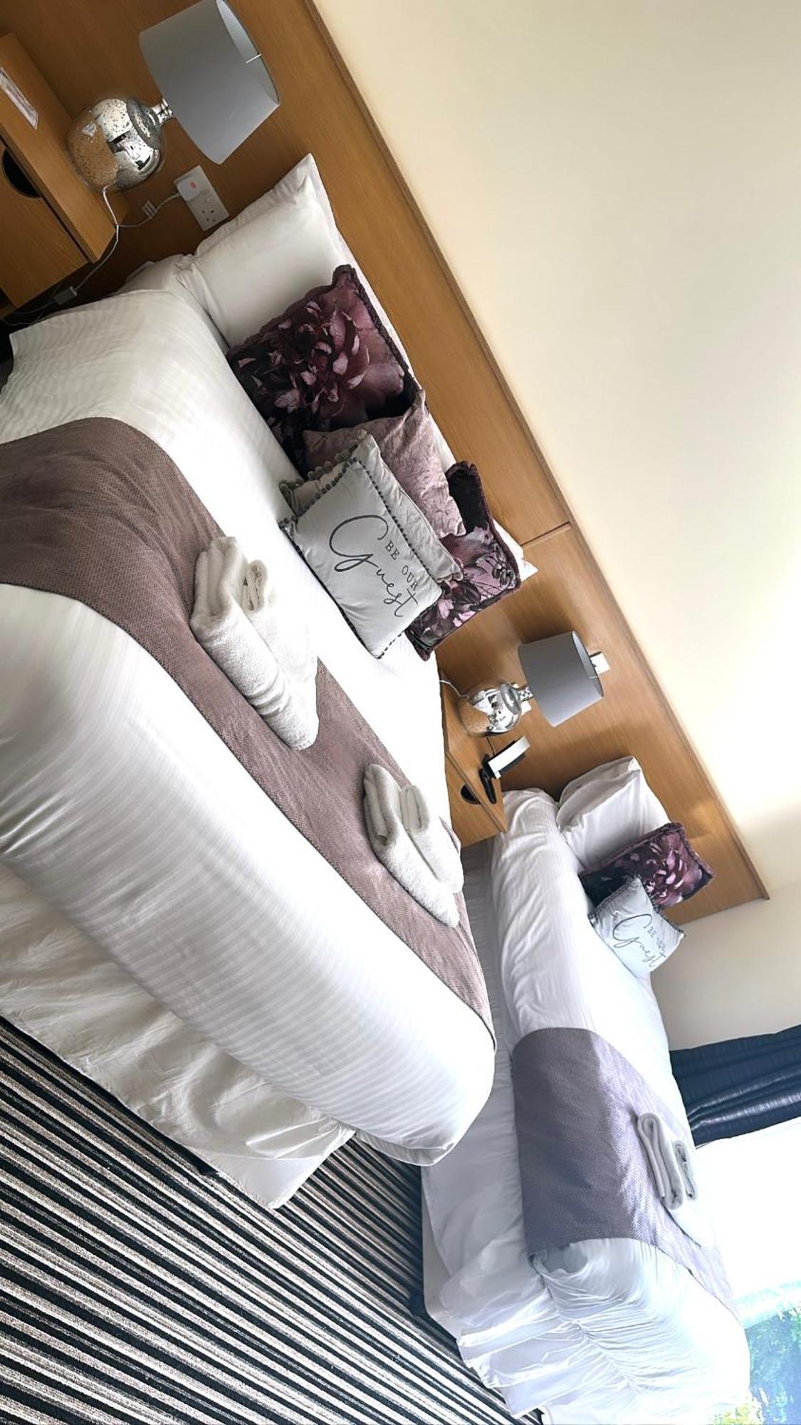 Stranocum The Hedges Hotel מראה חיצוני תמונה